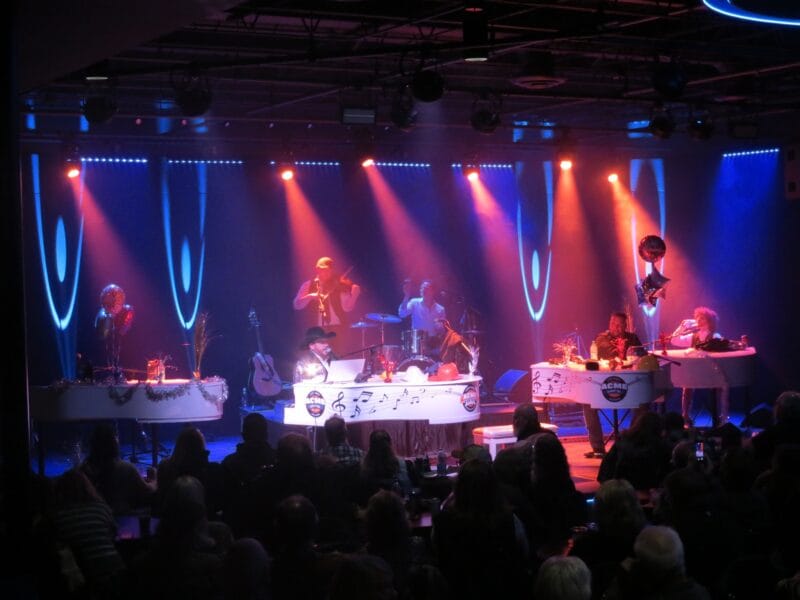 4 Grands 8 Hands – California Coast dueling pianos gala performance.