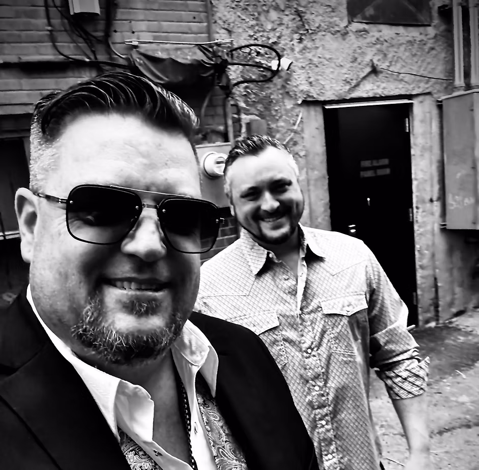 Dynamic dueling pianos duo